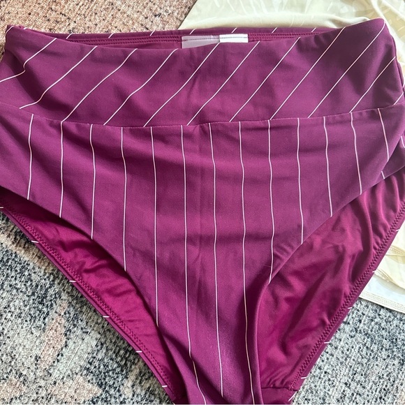 Calia By Carrie Underwood Swim Bundle sz XS - Picture 3 of 6